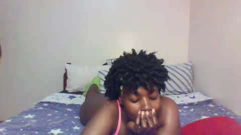 Snapshot of queen_melanine chatting on 02/28/25, 03:59 QUEEN online show from 02/28/25, 03:59