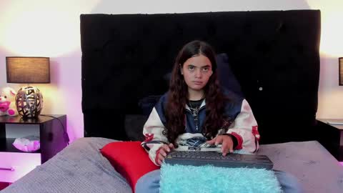 queen_misy online show from 04/17/26, 08:45