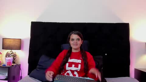 queen_misy online show from 04/23/26, 08:22