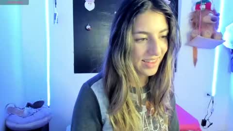 queen_natttyy online show from 01/03/25, 06:55