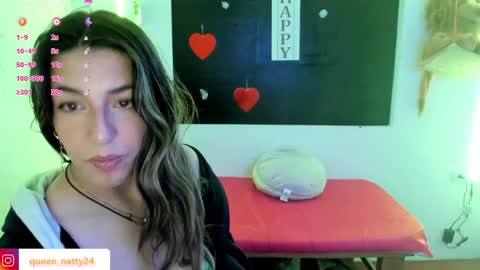 queen_natttyy online show from 01/17/25, 07:51