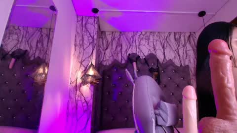 QueenNyx online show from 06/13/26, 02:42