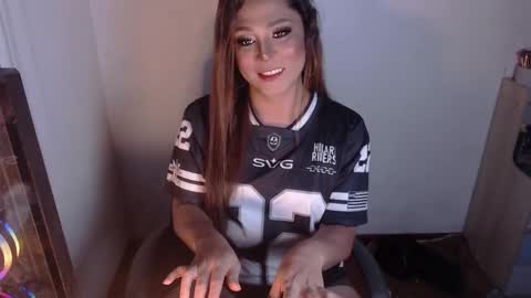 Snapshot of queen_of_all_queens chatting on 11/11/25, 09:31 samantha online show from 11/11/25, 09:31