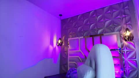   online show from 05/02/26, 12:10