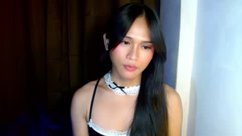 Snapshot of queena10 chatting on 02/23/25, 11:22 CALL ME YOUR QUEEN AIVY1 online show from 02/23/25, 11:22