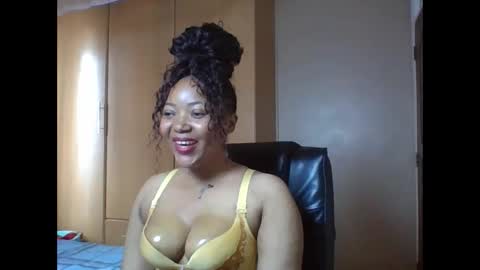 Snapshot of queenbebony2 chatting on 04/28/26, 07:24 Queenbebony2 online show from 04/28/26, 07:24