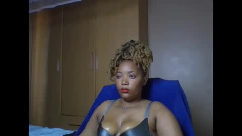 Queenbebony2 online show from 06/08/26, 12:05
