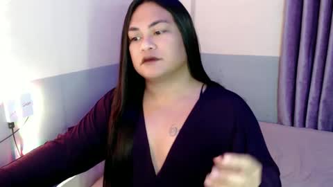 queenbee_mistress online show from 02/16/25, 08:43