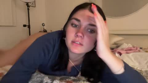 Snapshot of queencassidyy chatting on 12/02/24, 05:04 Cassidy online show from 12/02/24, 05:04