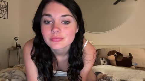 Snapshot of queencassidyy chatting on 03/04/25, 02:17 Cassidy online show from 03/04/25, 02:17