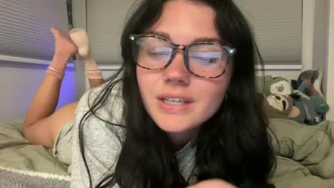 Snapshot of queencassidyy chatting on 07/02/26, 04:07 Cassidy online show from 07/02/26, 04:07