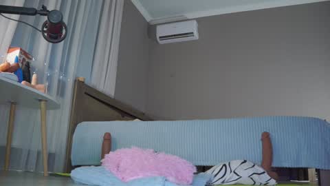 Nelly  INSTA  queenelia  online show from 12/10/24, 03:33