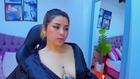 Queen online show from 01/26/25, 01:41