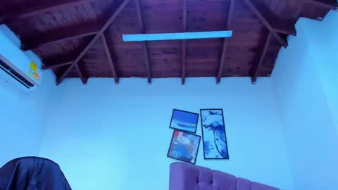 Queen online show from 09/24/25, 07:06