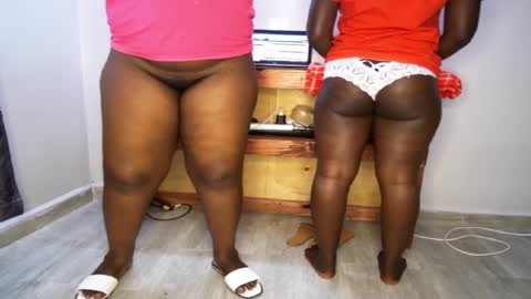 Nina online show from 10/08/25, 09:40