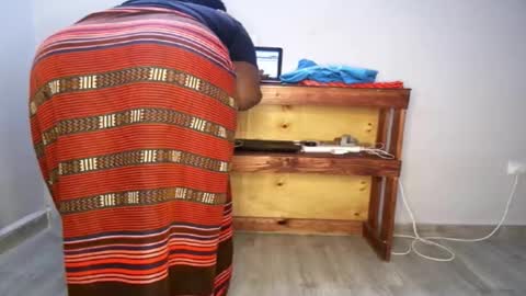 Nina online show from 10/19/25, 07:36