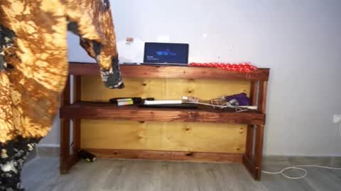 Nina online show from 10/27/25, 07:34