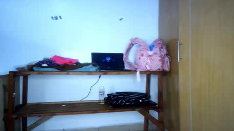 Nina online show from 02/08/26, 09:45