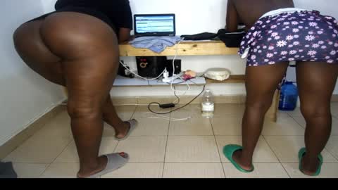 Nina online show from 04/04/26, 07:17