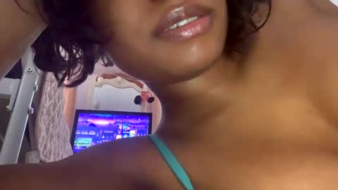 Kourtney online show from 01/18/25, 03:05