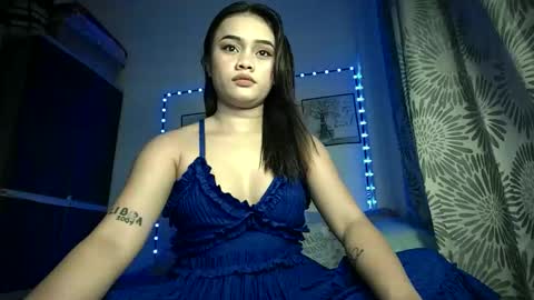Snapshot of queenliyahxx chatting on 10/03/25, 03:53 liyaaahhhh here online show from 10/03/25, 03:53