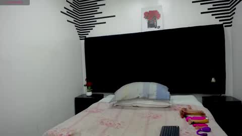 VickyBoobss online show from 09/27/25, 12:21