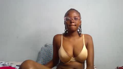 queenmerliz331240 online show from 02/14/25, 07:07