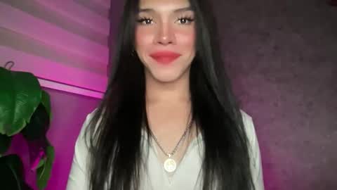 QUEEN online show from 03/16/26, 01:22