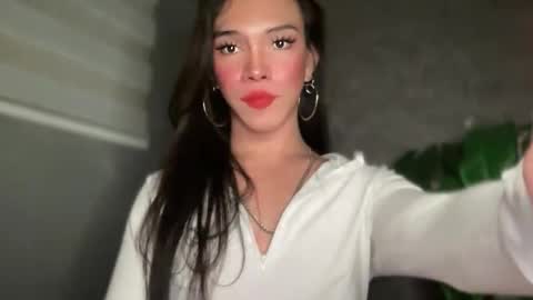 QUEEN online show from 03/30/26, 12:00