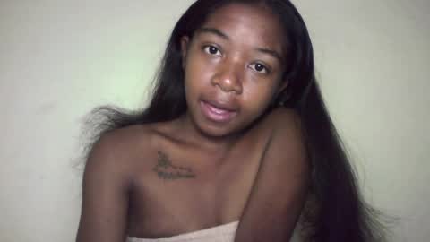 queennaya online show from 06/28/26, 11:27