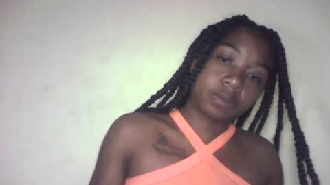 queennaya online show from 08/05/26, 06:00