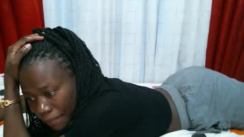 queenninaa online show from 01/18/26, 08:18