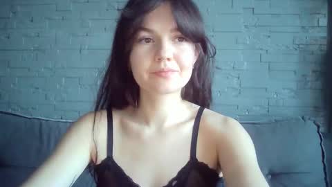 QueenOfModels online show from 11/23/25, 01:11