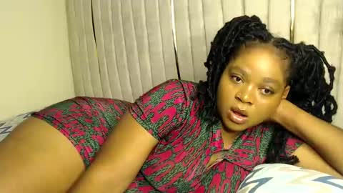 Snapshot of queenofsouls chatting on 12/04/24, 03:15 . online show from 12/04/24, 03:15