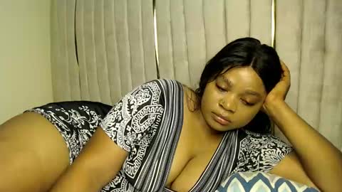 Snapshot of queenofsouls chatting on 12/27/24, 04:47 . online show from 12/27/24, 04:47