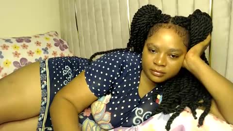 Snapshot of queenofsouls chatting on 01/01/25, 02:51 . online show from 01/01/25, 02:51