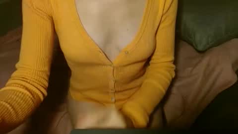 queenoftenderness online show from 11/24/25, 05:45