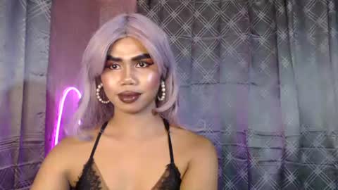 Snapshot of queenpinayebony_xx chatting on 04/25/26, 11:57 queenpinayebony_xx online show from 04/25/26, 11:57