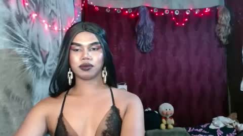 Snapshot of queenpinayebony_xx chatting on 05/01/26, 09:47 queenpinayebony_xx online show from 05/01/26, 09:47
