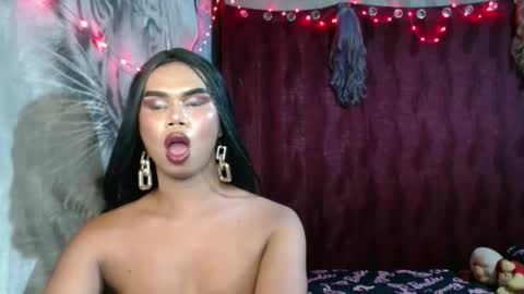 Snapshot of queenpinayebony_xx chatting on 05/22/26, 03:17 queenpinayebony_xx online show from 05/22/26, 03:17