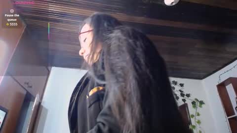 Snapshot of queenrose94 chatting on 02/26/26, 12:15 queenrose94 online show from 02/26/26, 12:15