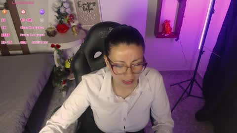 queenrose94 online show from 04/09/26, 12:43