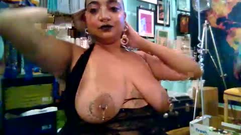 Queen Hilarity online show from 02/03/26, 12:20