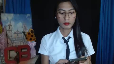 queensteffi online show from 01/31/25, 11:24