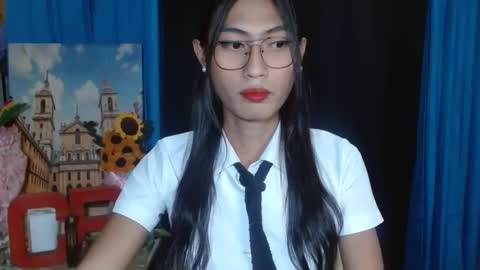 queensteffi online show from 02/06/25, 10:04