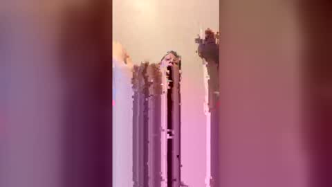 queenstonermami online show from 04/17/26, 11:41