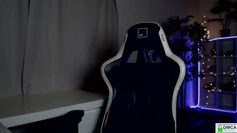 Queensy online show from 01/11/26, 01:38