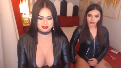 queenshasha and nathalie online show from 01/05/25, 12:42