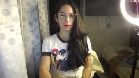 Snapshot of queenvictoria2023 chatting on 01/18/25, 07:28 Paola online show from 01/18/25, 07:28