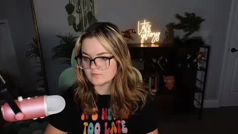 Bri online show from 10/14/25, 01:50